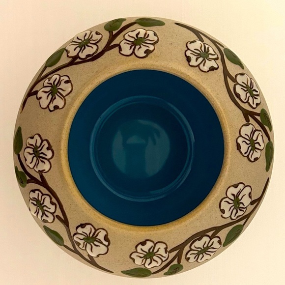 Pigeon Forge Pottery Bowl Vase - Dogwood Flowers With Blue Glaze inside Signed - Picture 4 of 7